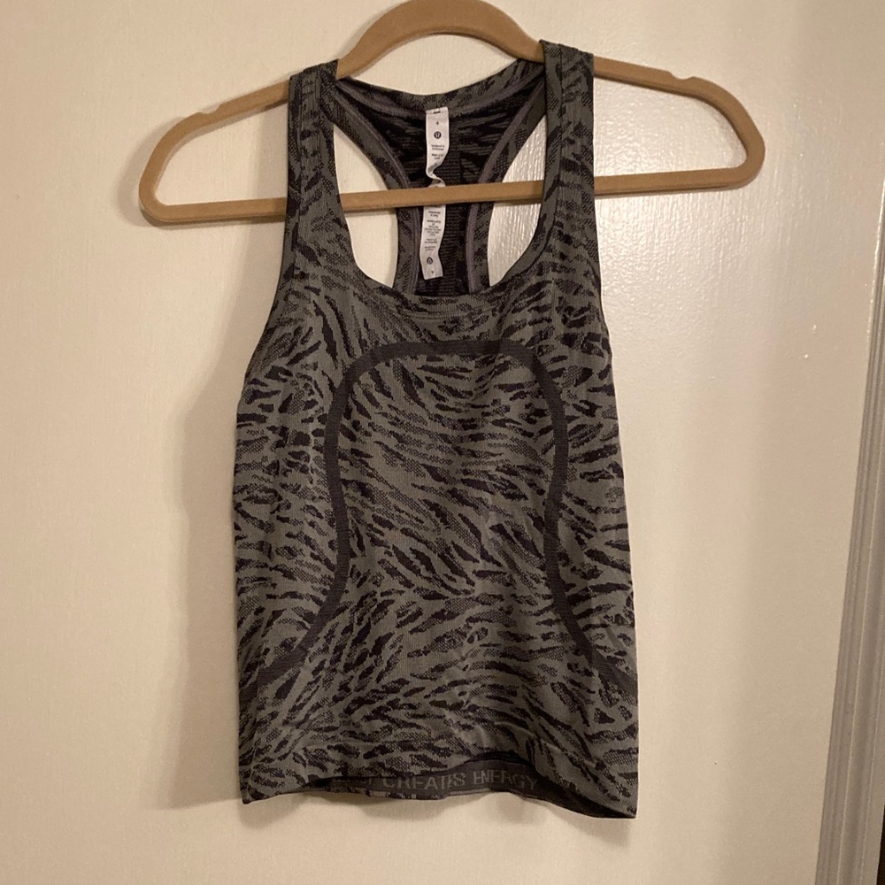 Lululemon swiftly tech tank size 4